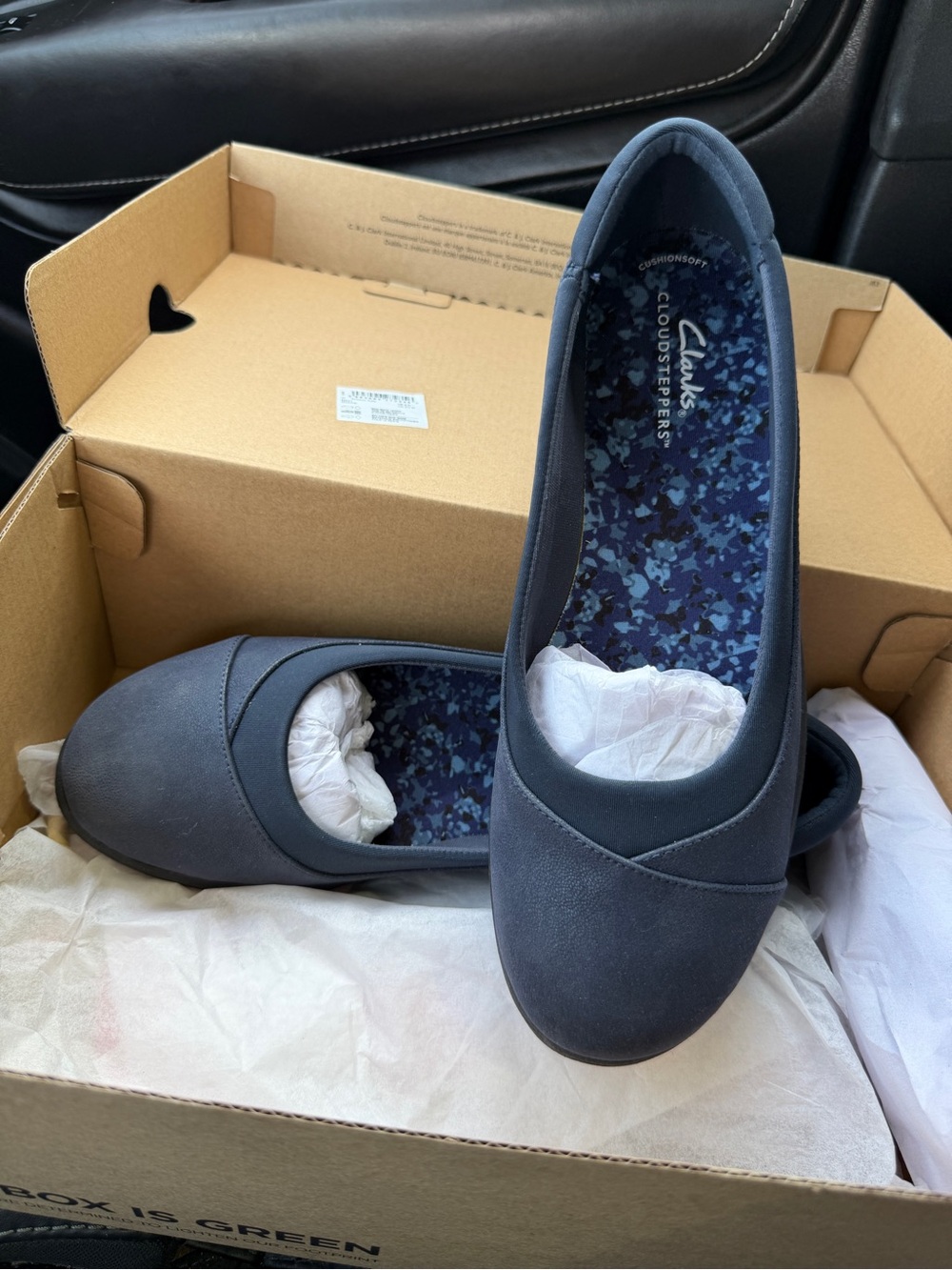 Clarks Women's Navy Blue Cushioned Slip-On Flats